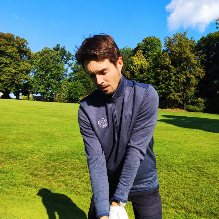 Le pull de golf technique Under Armour bleu Le Bazar des GolfeursTextile homme